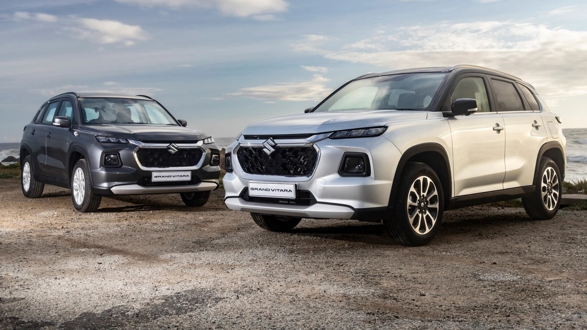 Comparison Suzuki Grand Vitara GLX Hybrid AllGrip 2024 vs